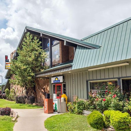 Days Inn By Wyndham Show Low Dış mekan fotoğraf