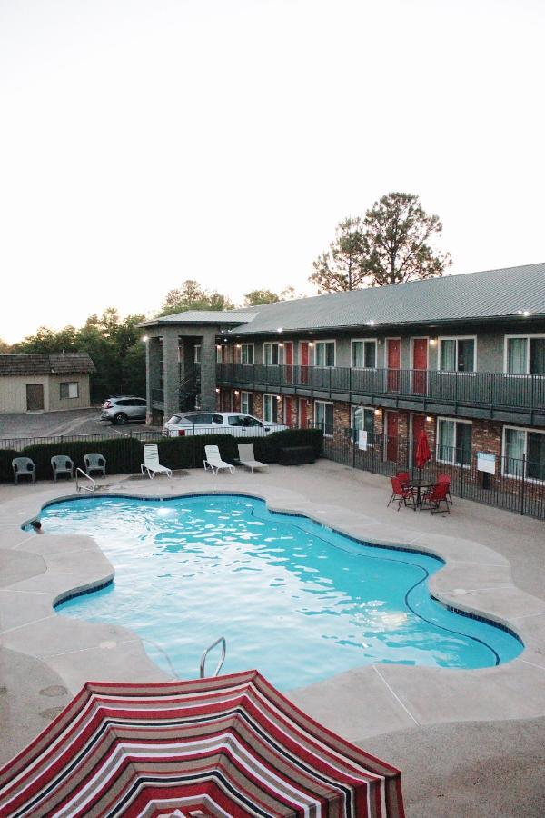 Days Inn By Wyndham Show Low Dış mekan fotoğraf